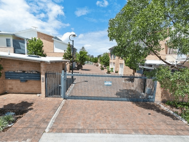 10/1 Anthony Street, KINGSTON, QLD 4114