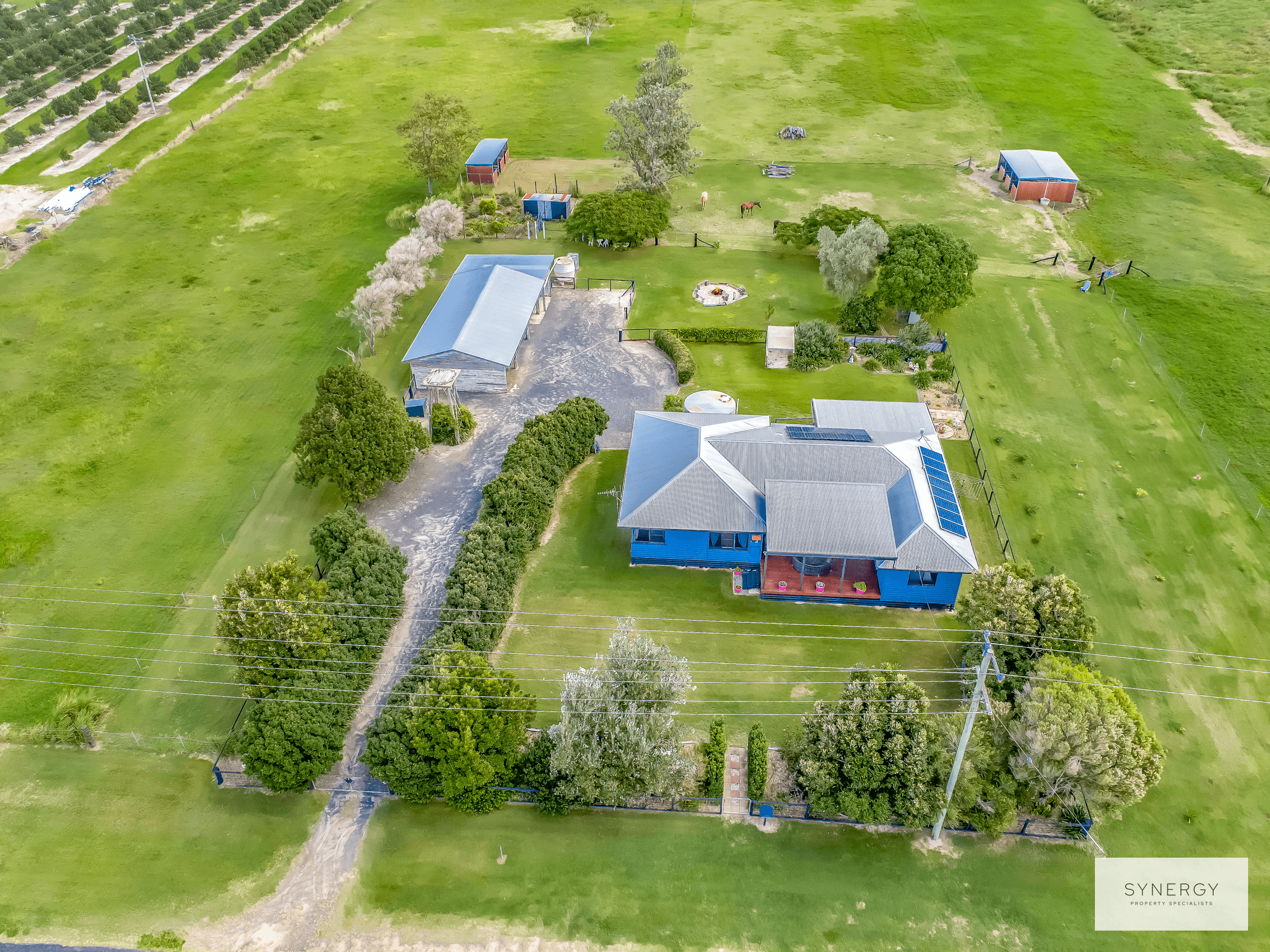 215 Hills Road, WELCOME CREEK, QLD 4670