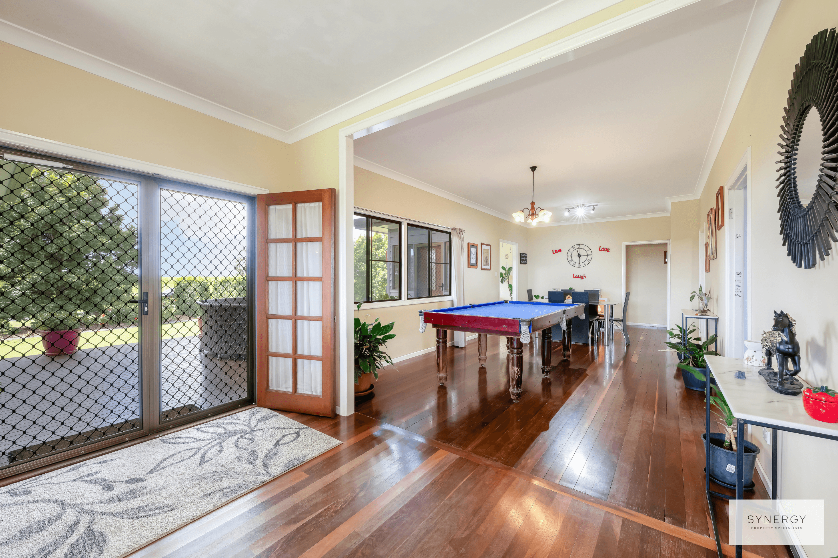 215 Hills Road, WELCOME CREEK, QLD 4670