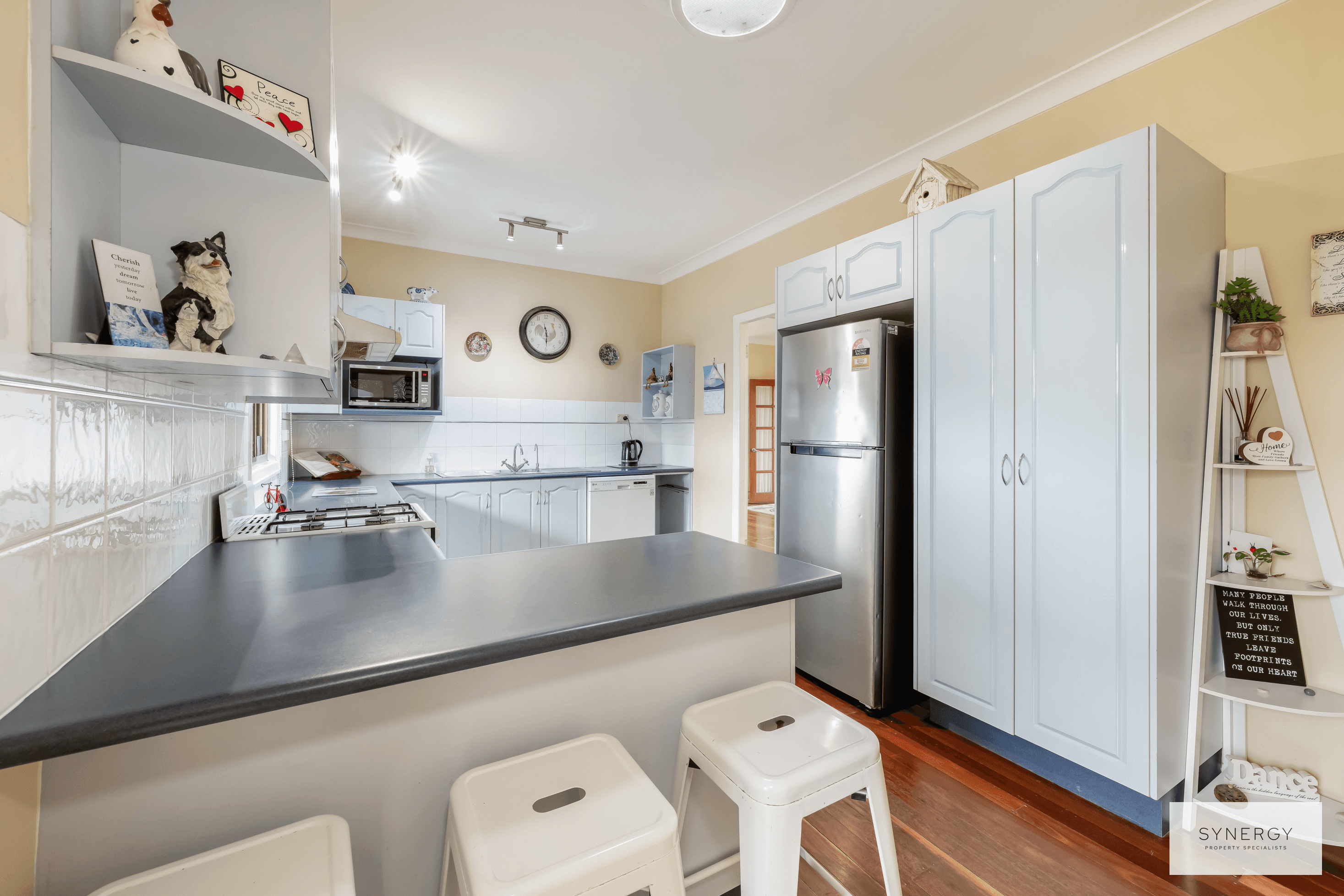 215 Hills Road, WELCOME CREEK, QLD 4670