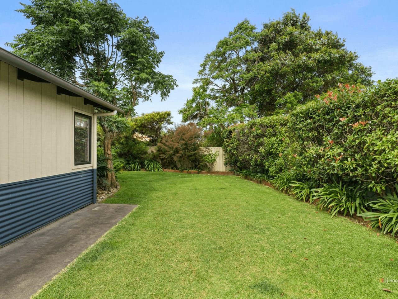 8 Maxwell Crescent, SANCTUARY POINT, NSW 2540