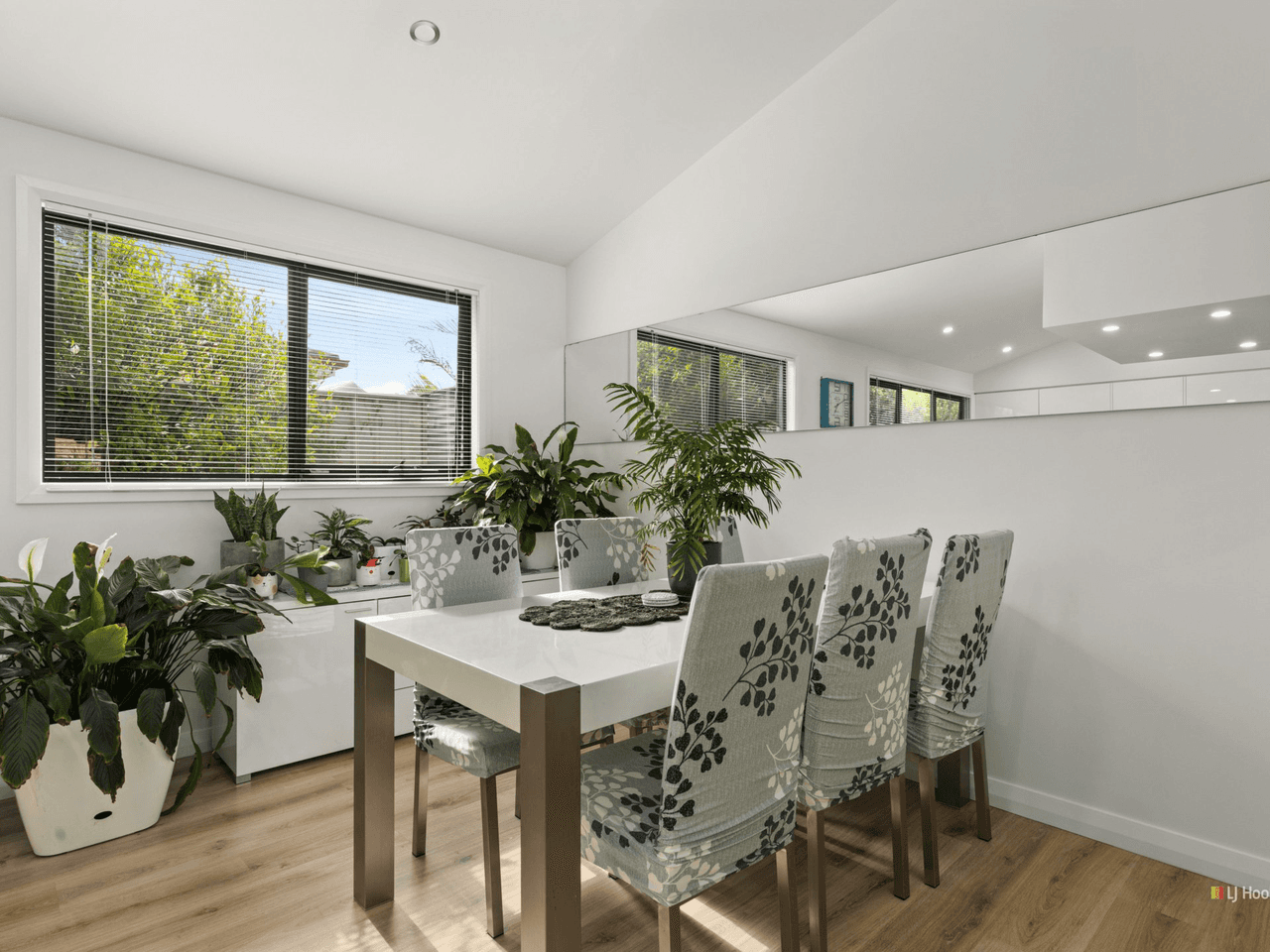 8 Maxwell Crescent, SANCTUARY POINT, NSW 2540