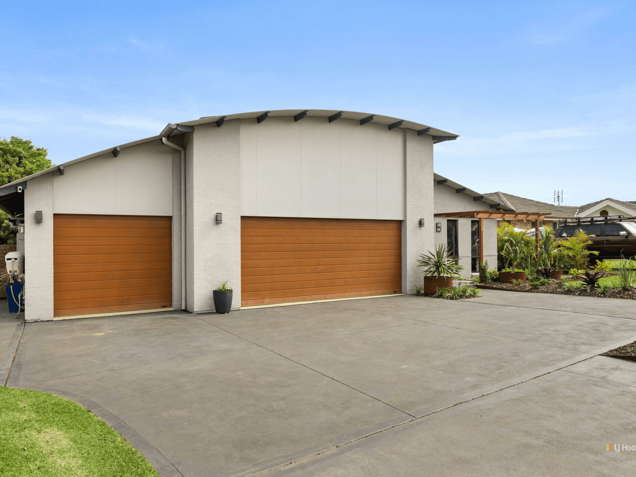 8 Maxwell Crescent, SANCTUARY POINT, NSW 2540