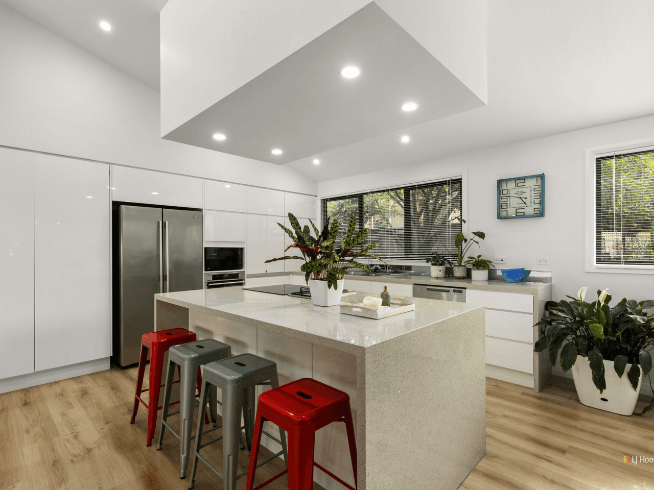 8 Maxwell Crescent, SANCTUARY POINT, NSW 2540