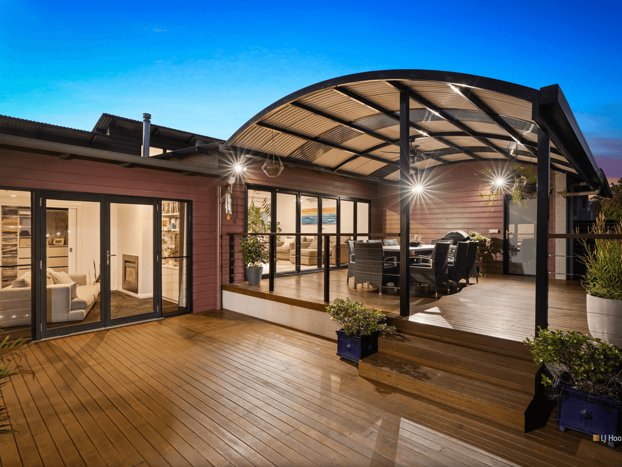 8 Maxwell Crescent, SANCTUARY POINT, NSW 2540