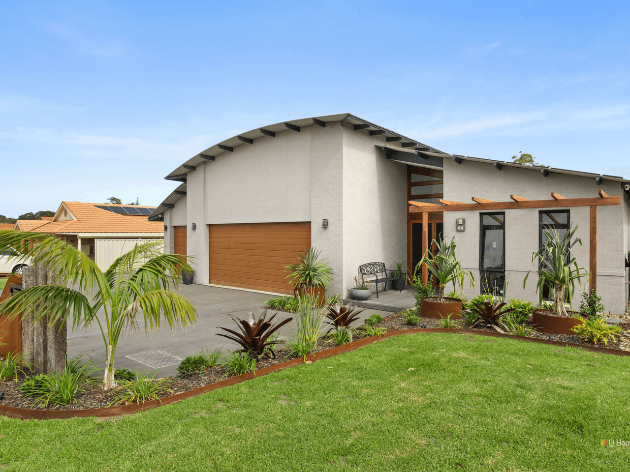 8 Maxwell Crescent, SANCTUARY POINT, NSW 2540