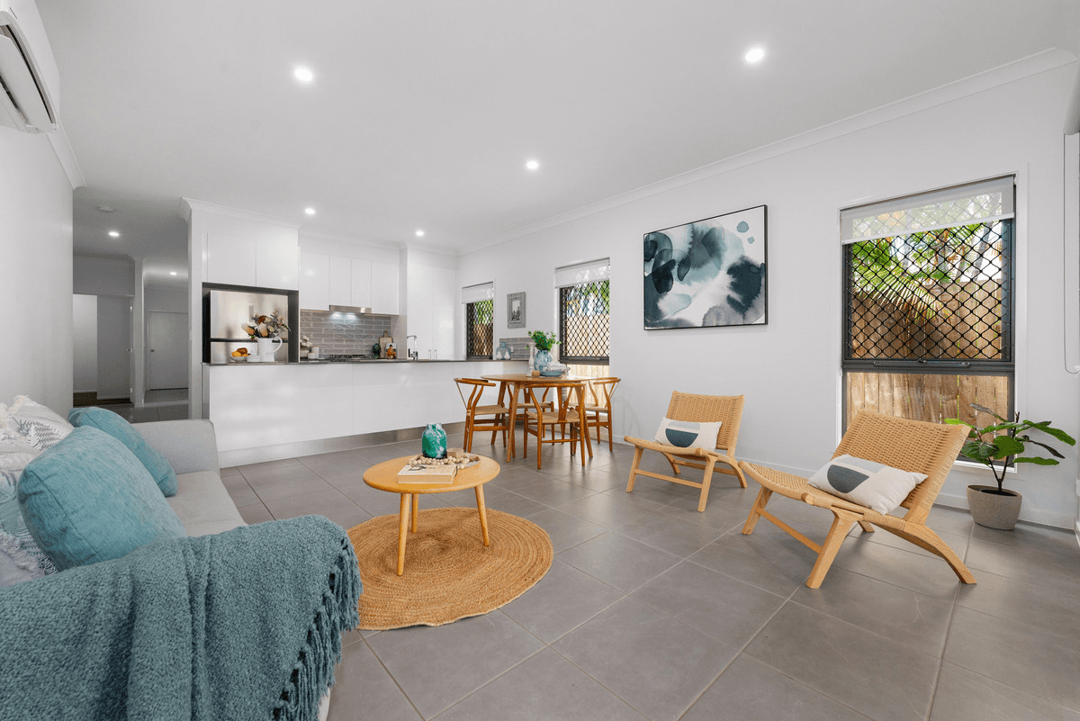 10 Vorneen Lane, Mitchelton, QLD 4053