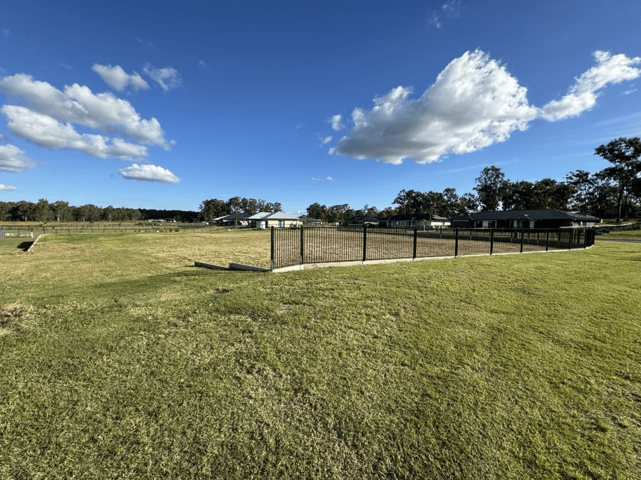 22 Sandstone Drive, HATTON VALE, QLD 4341