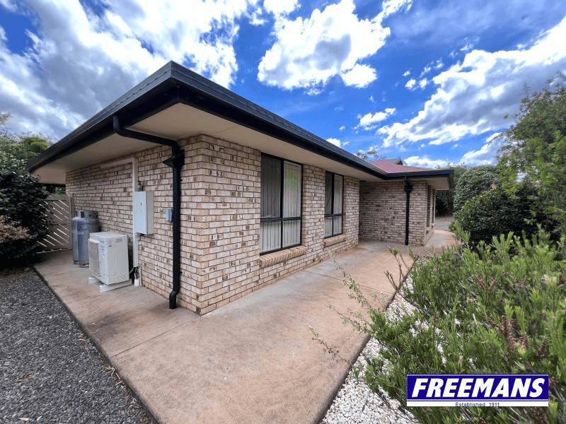 44 Sonaree Drive, KINGAROY, QLD 4610