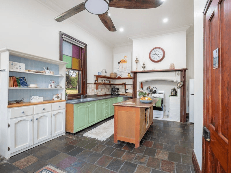 118 Bridge Street, Uralla, NSW 2358