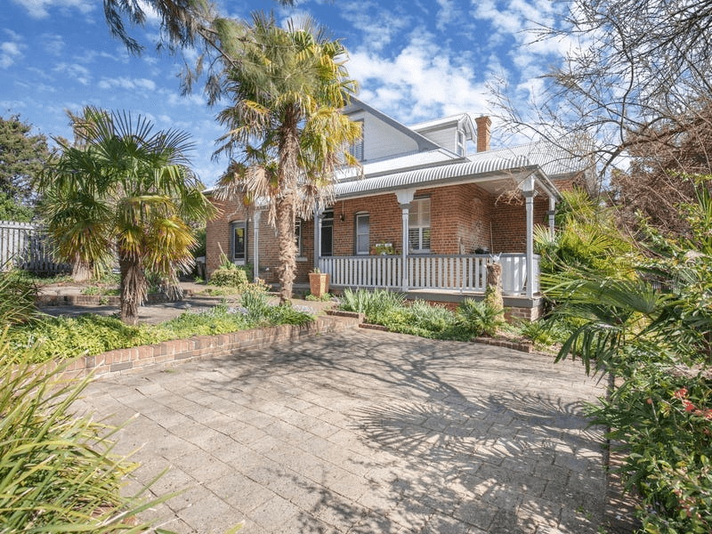 118 Bridge Street, Uralla, NSW 2358