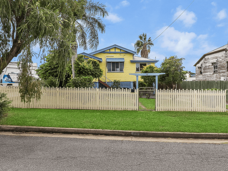 39 Bernard Street, BERSERKER, QLD 4701