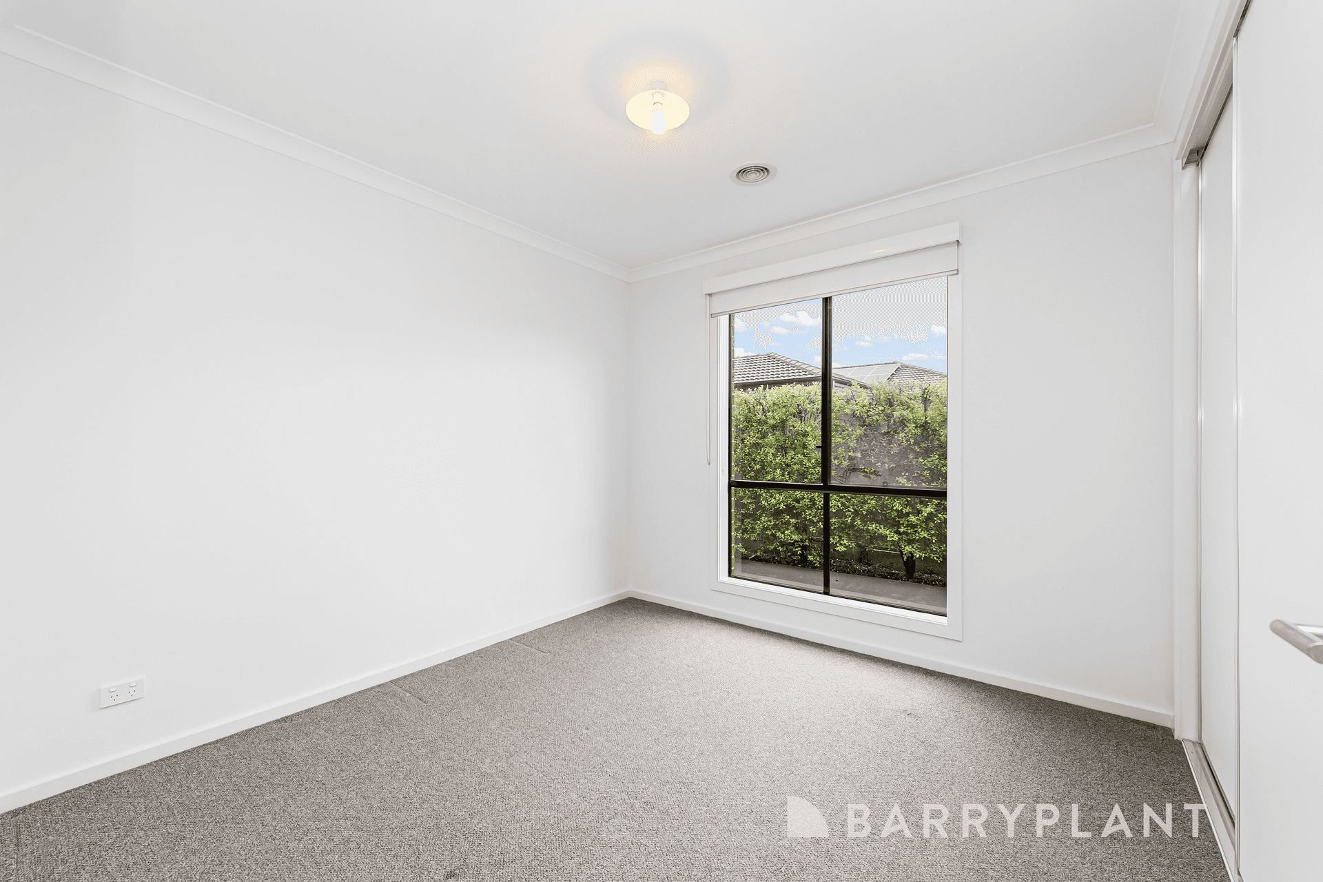 18 Gem Crescent, Cobblebank, VIC 3338