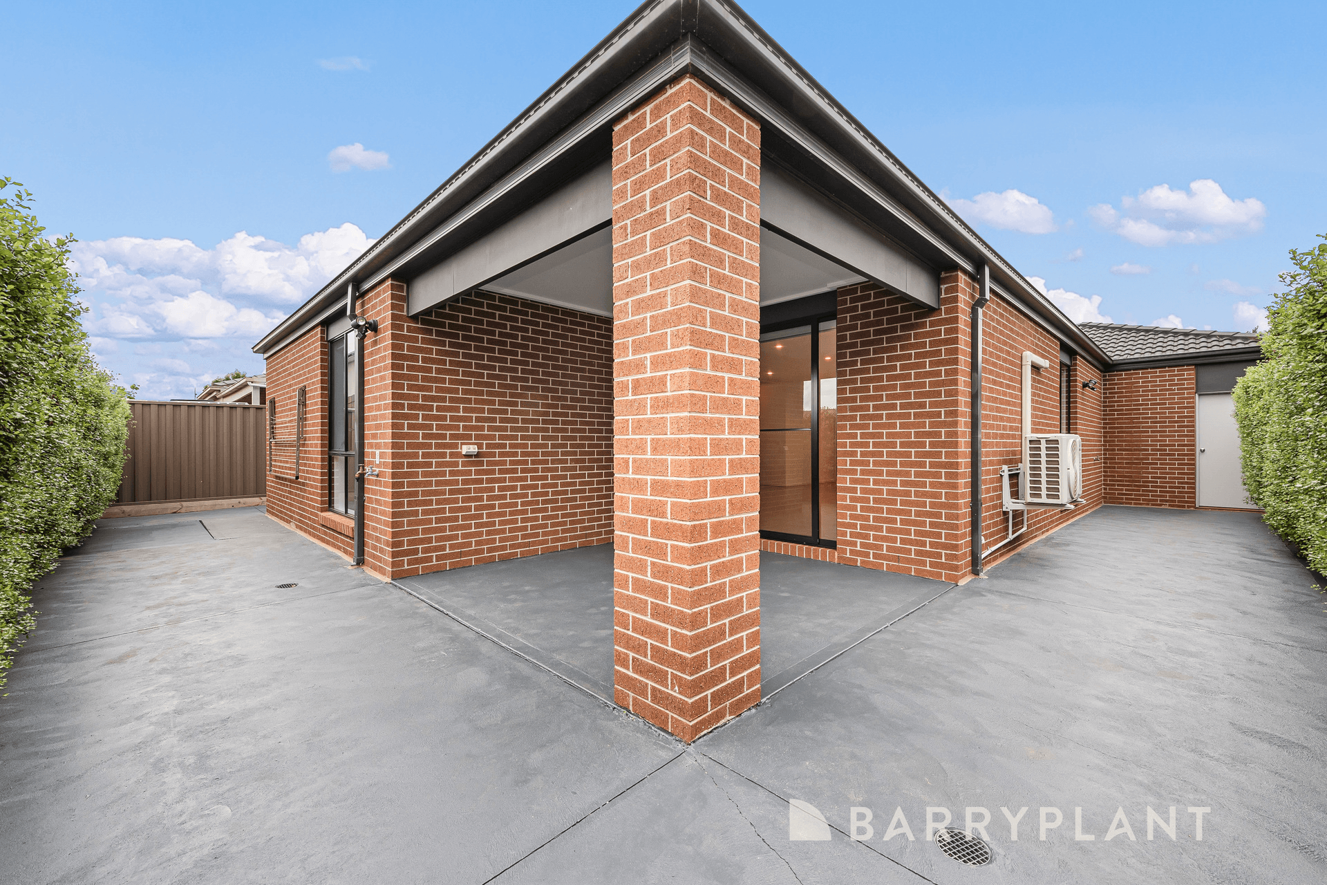 18 Gem Crescent, Cobblebank, VIC 3338