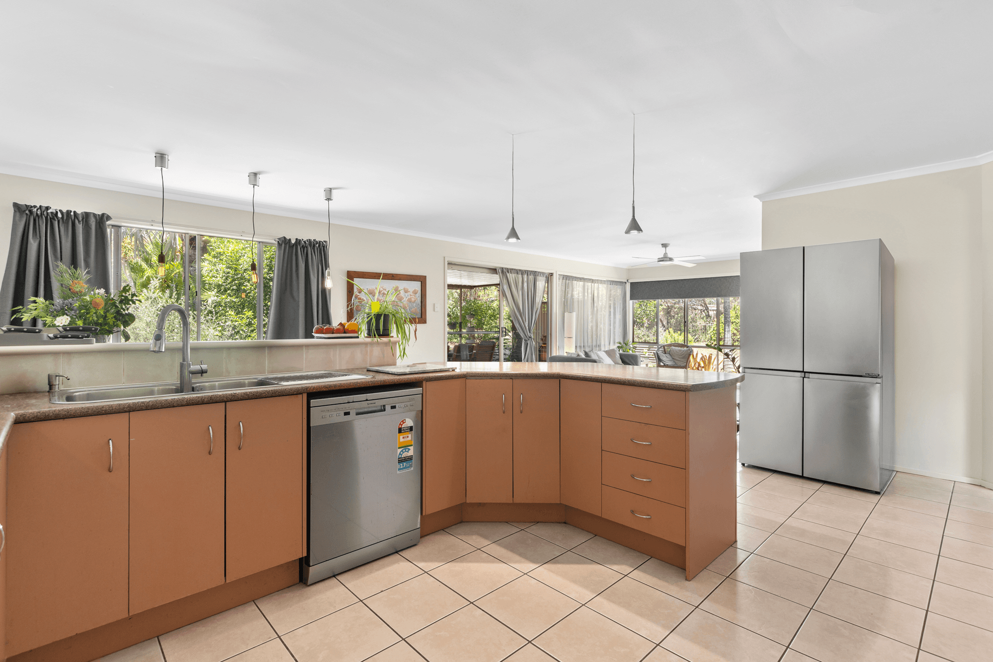 25 Parsons Boulevard, DECEPTION BAY, QLD 4508