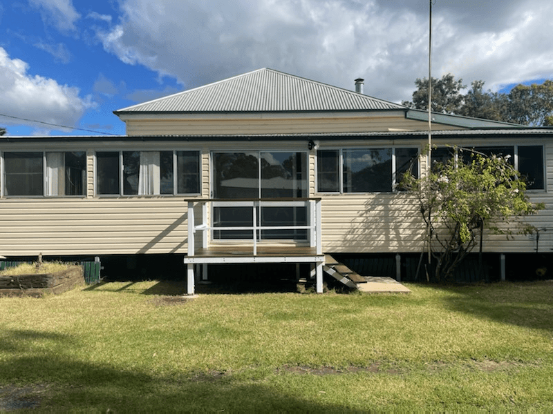 68 Beale Street, OAKEY, QLD 4401