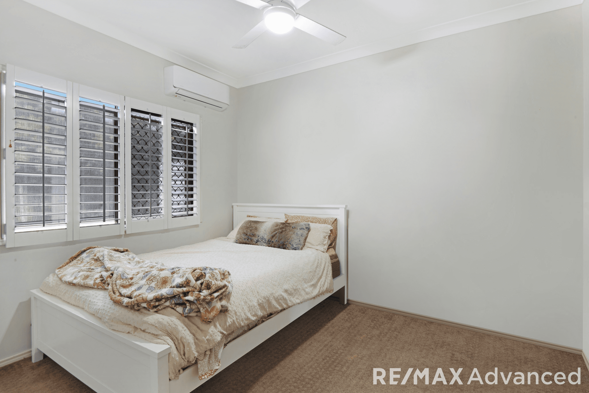 27 Dewdrop Place, Ningi, QLD 4511