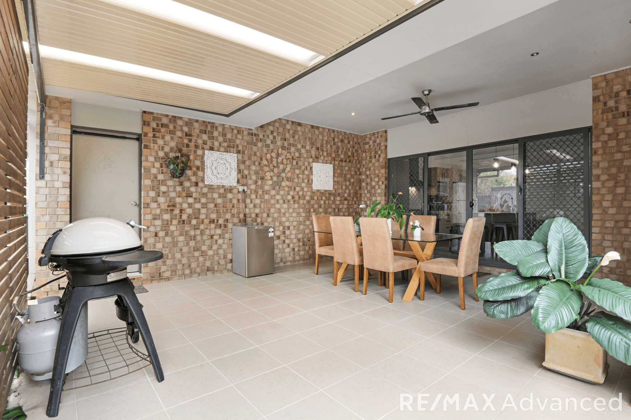 27 Dewdrop Place, Ningi, QLD 4511