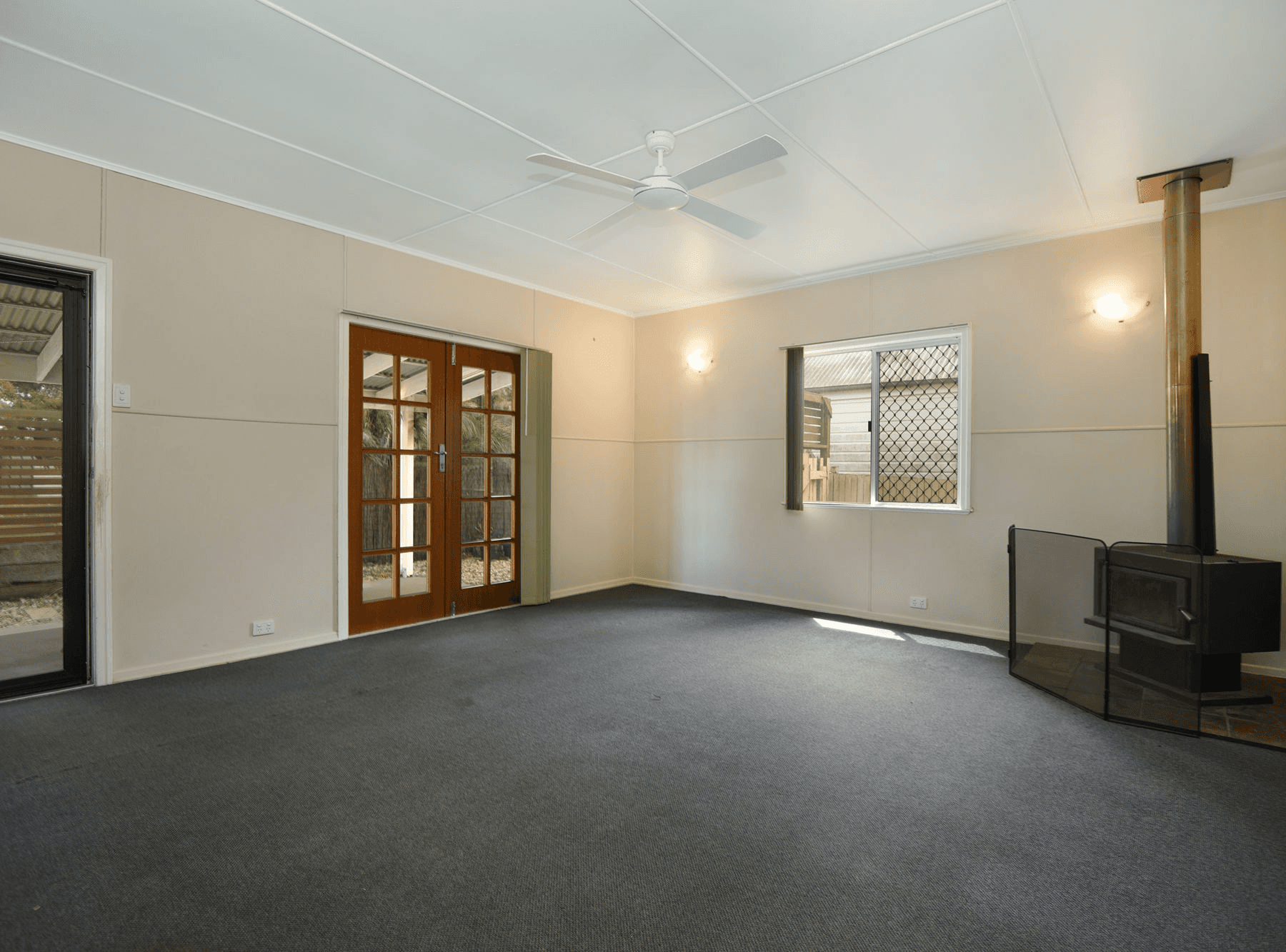 2 McCarthy Street, NEWTOWN, QLD 4350