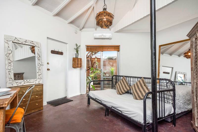 13B/19 Herdsman Parade, Wembley, WA 6014