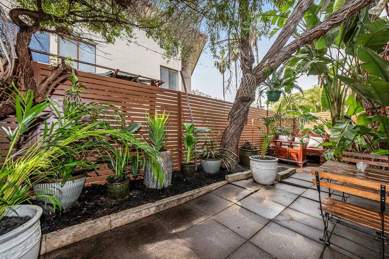 13B/19 Herdsman Parade, Wembley, WA 6014