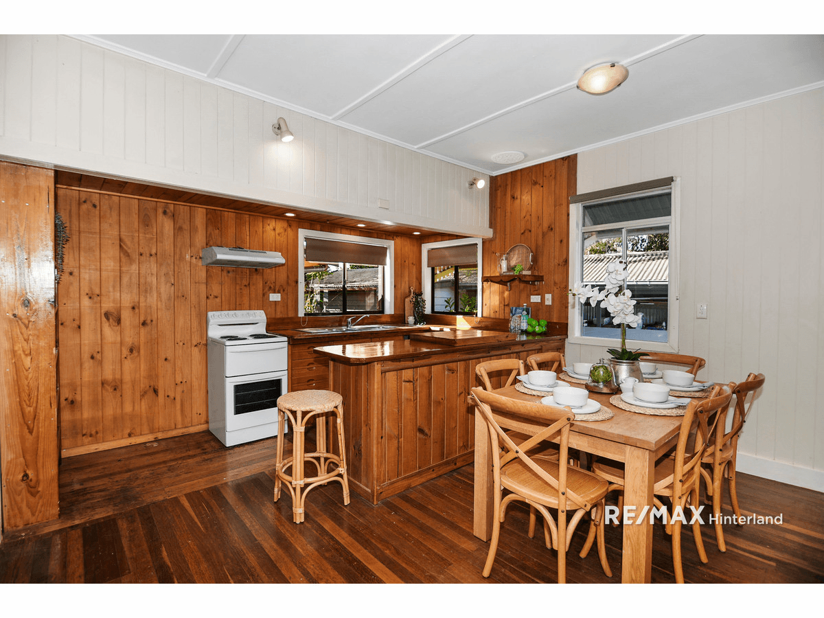 1 Tamarind Street, Maleny, QLD 4552