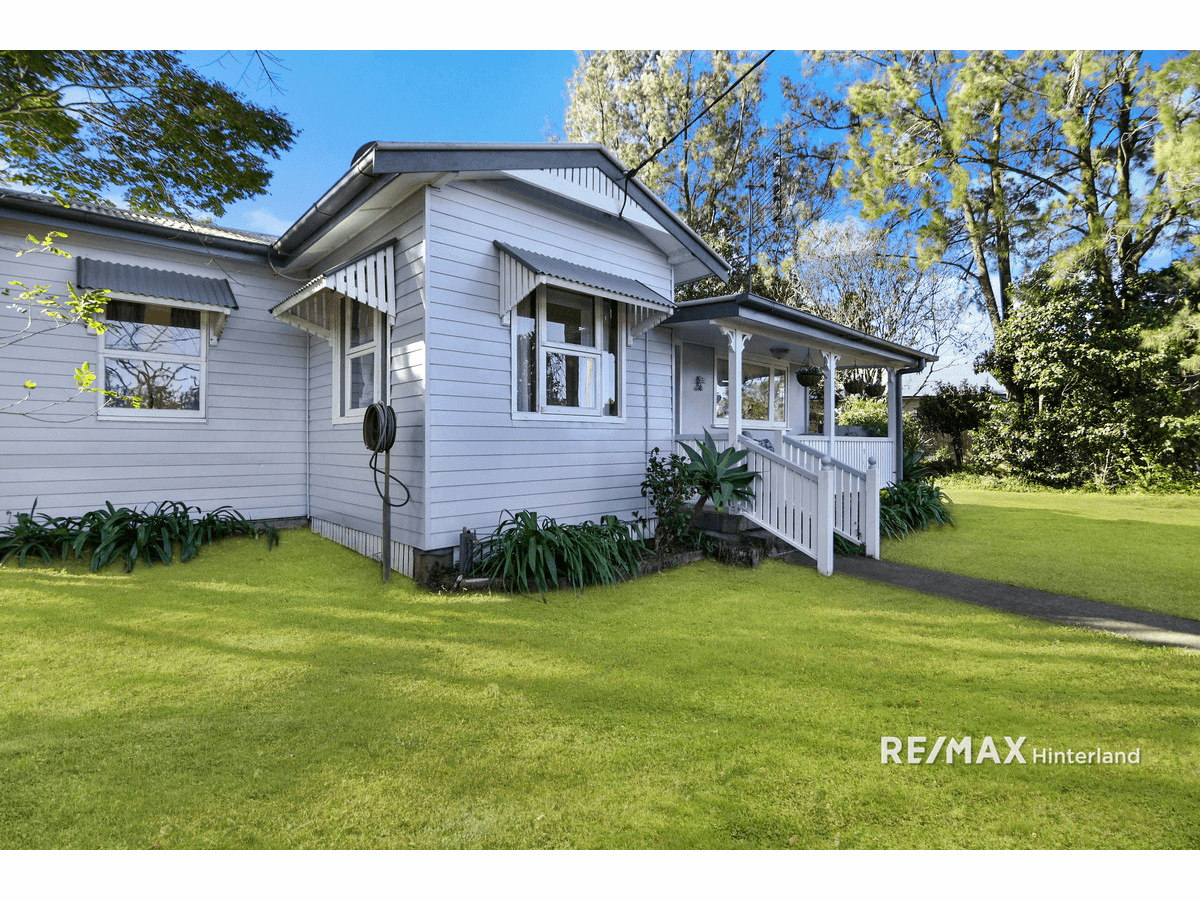 1 Tamarind Street, Maleny, QLD 4552