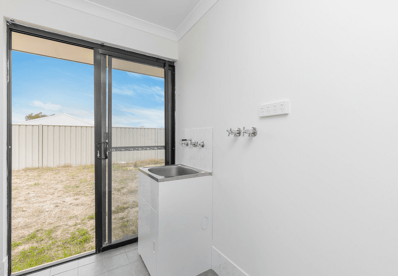 9 Munert Street, YANCHEP, WA 6035