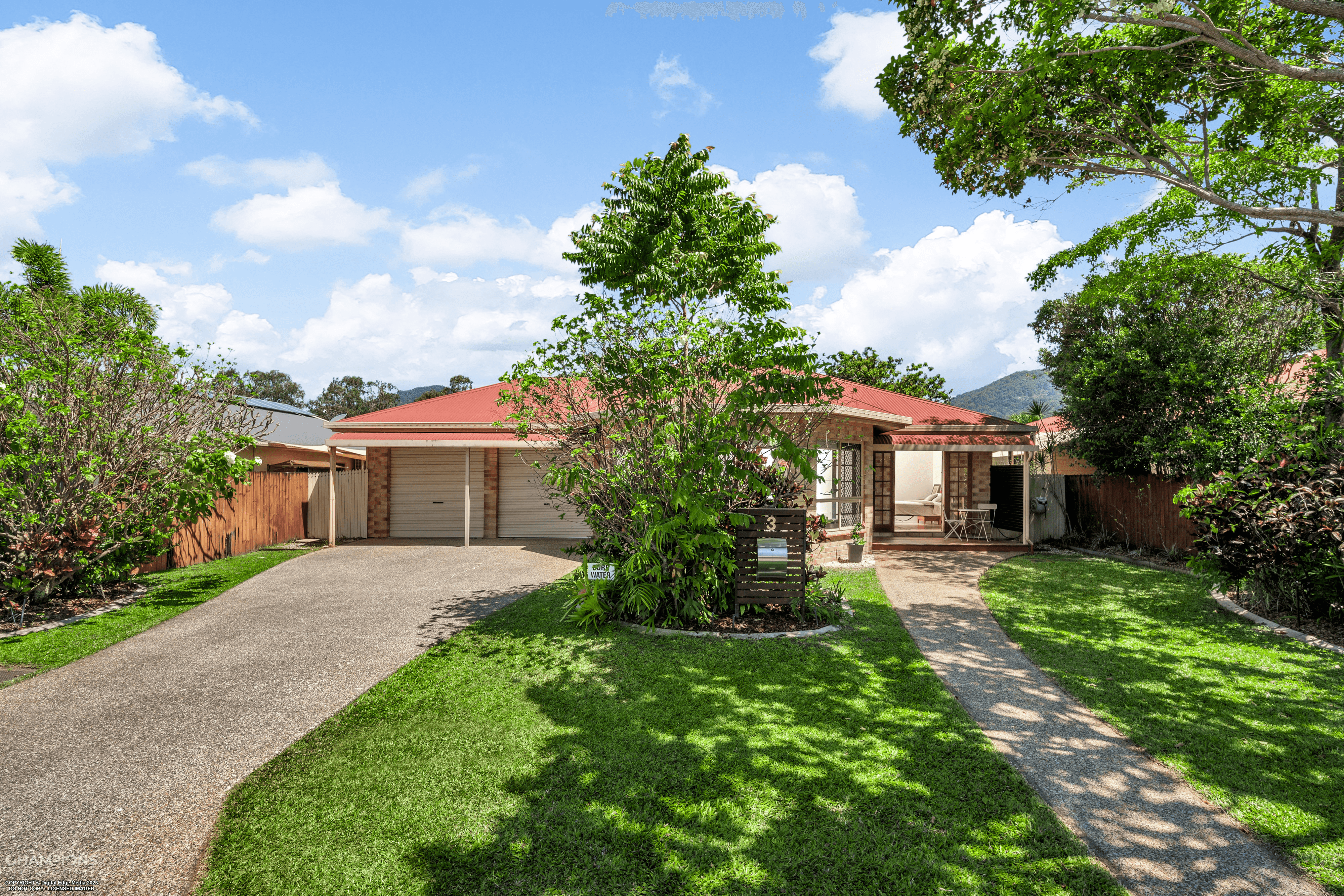 3 Village Terrace, REDLYNCH, QLD 4870