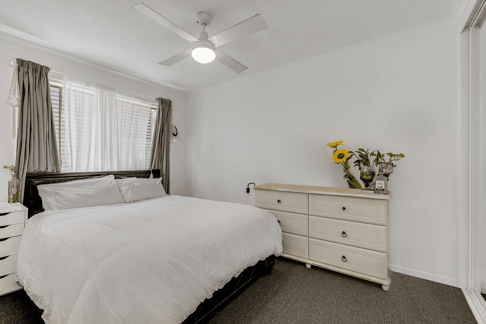 4/4 Latona Avenue, CALOUNDRA, QLD 4551