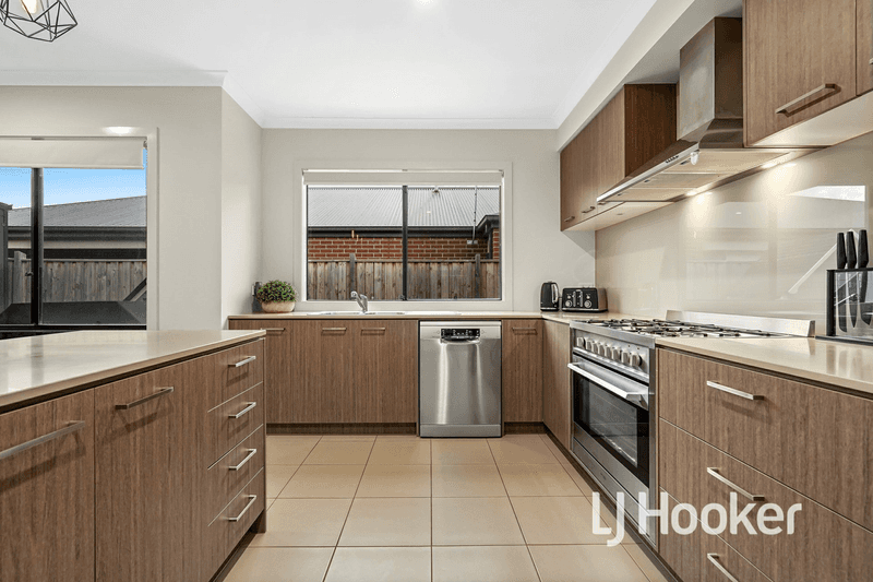 280 Heather Grove, CLYDE NORTH, VIC 3978