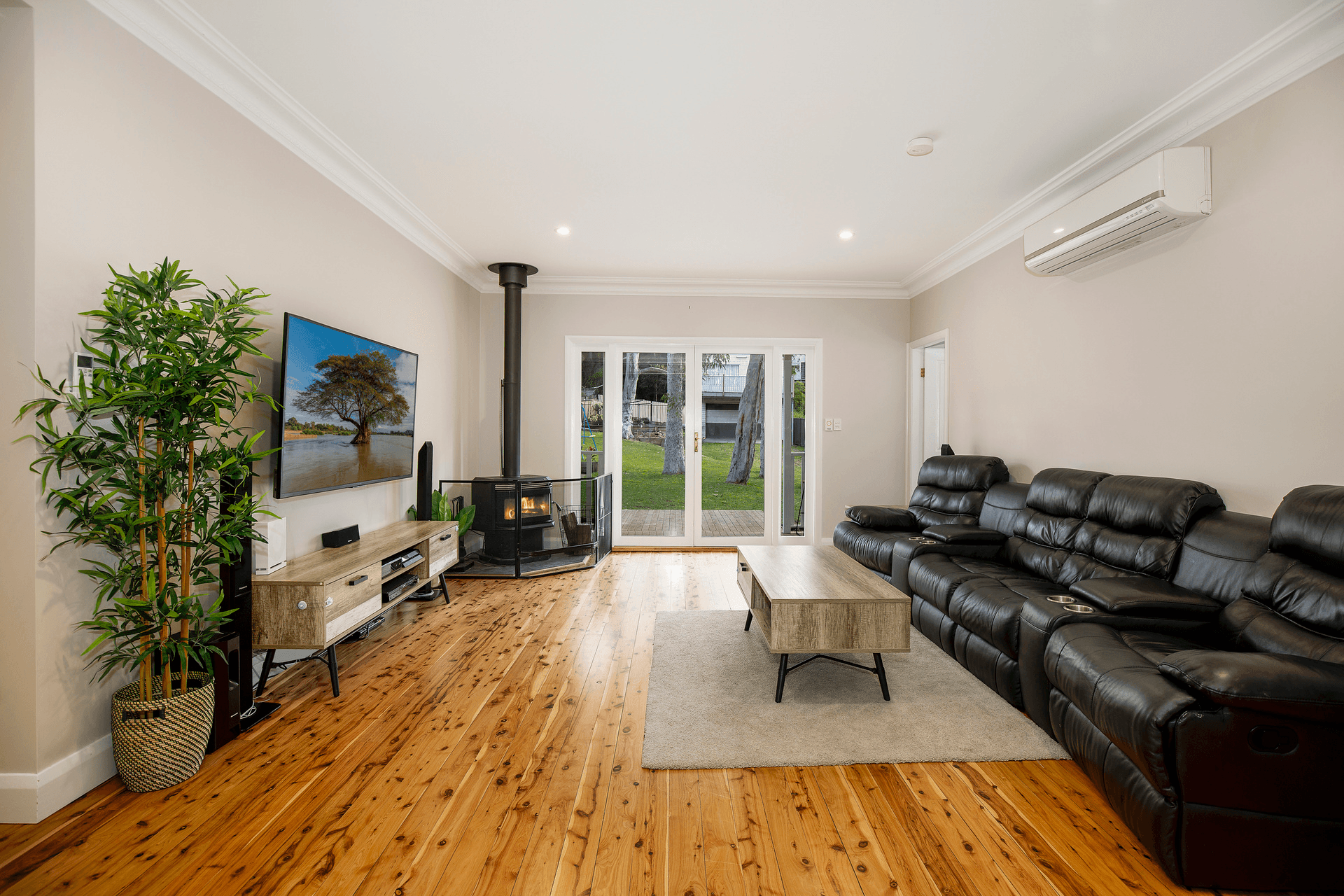 15 Tuggerawong Road, Wyongah, NSW 2259