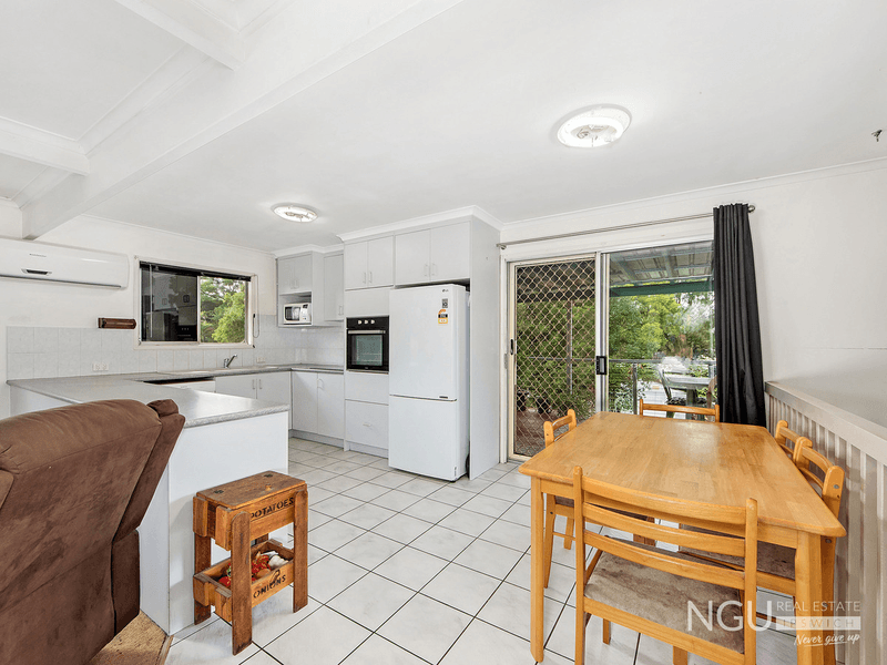 24 Warner Street, Raceview, QLD 4305