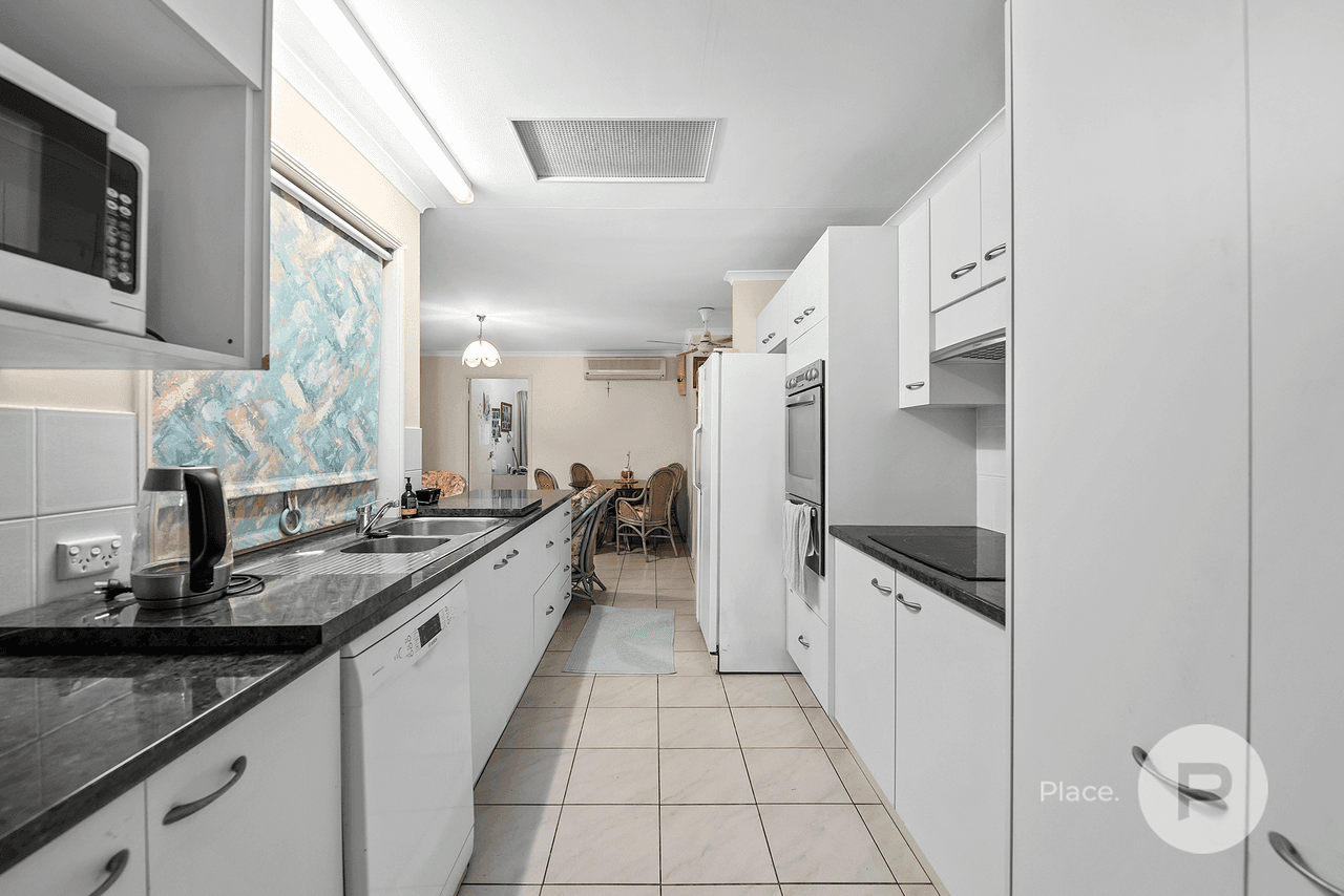 3 Lark Court, Albany Creek, QLD 4035