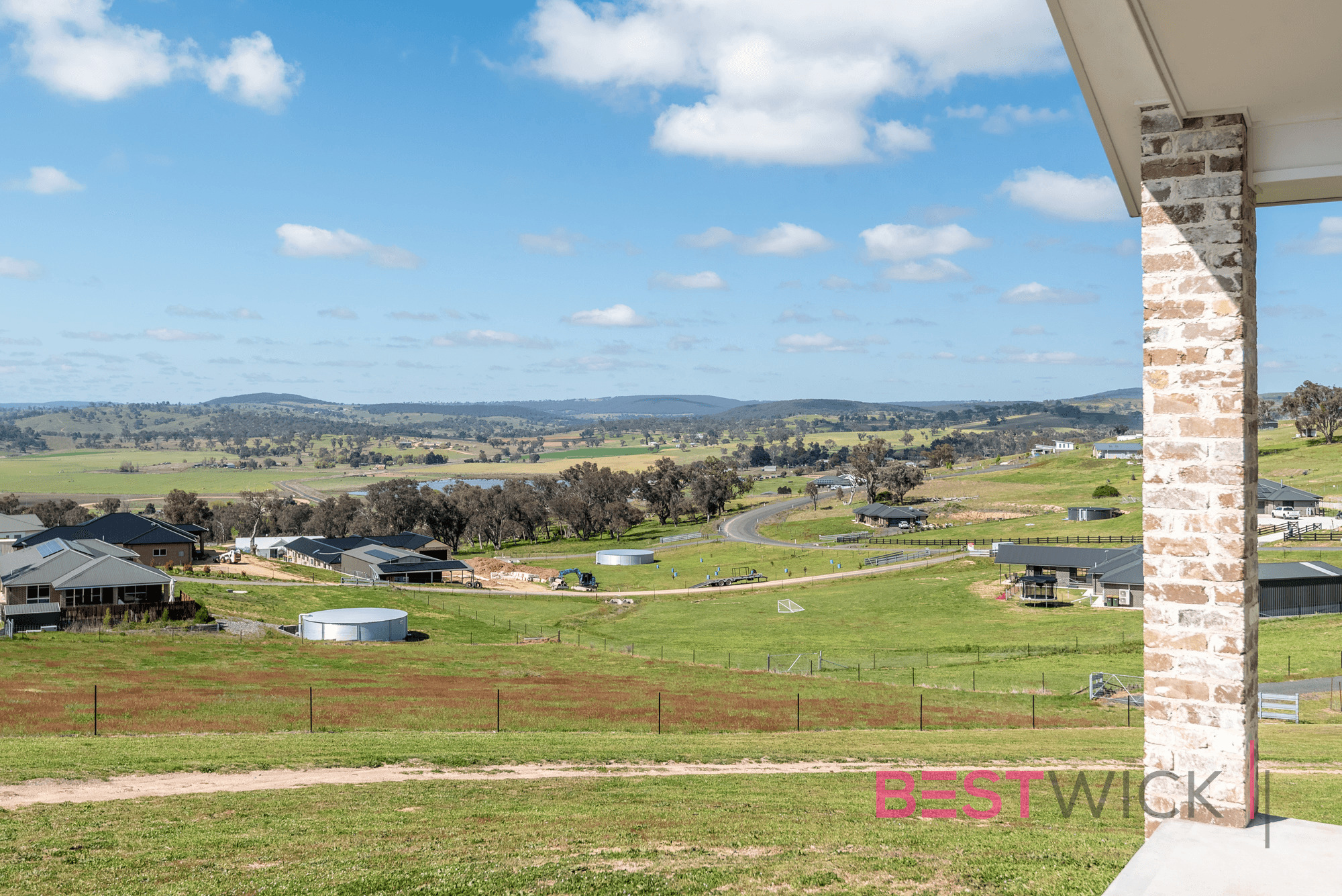 84 George Thomas Close, BATHURST, NSW 2795