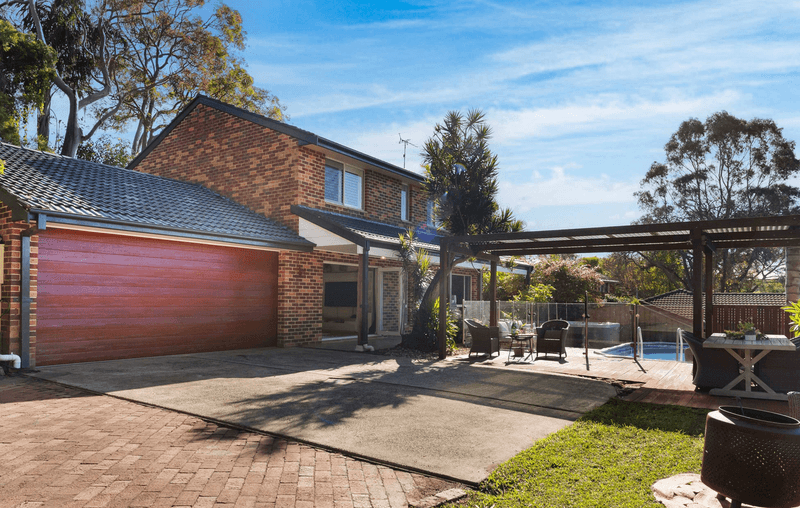 24 The Crescent, HELENSBURGH, NSW 2508