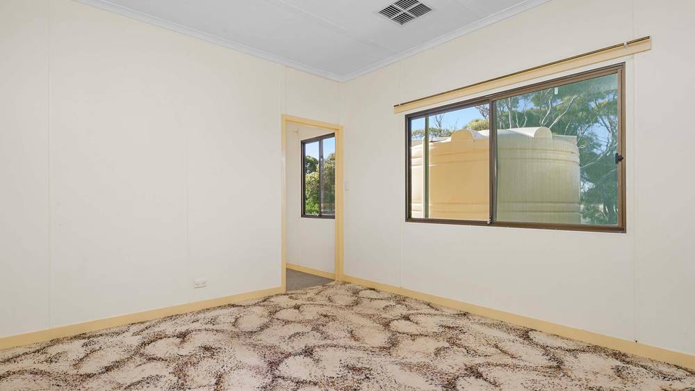 30 McKenzie Street, COWELL, SA 5602