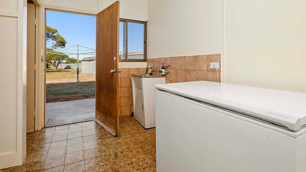 30 McKenzie Street, COWELL, SA 5602