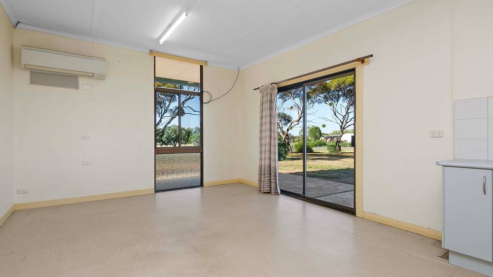 30 McKenzie Street, COWELL, SA 5602