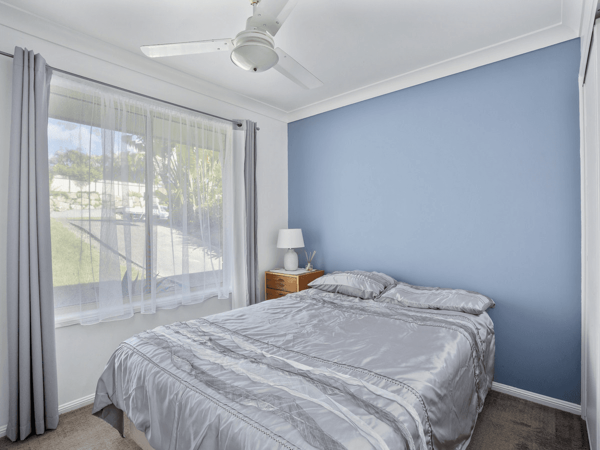 8 Convery Crescent, HIGHLAND PARK, qld 4211