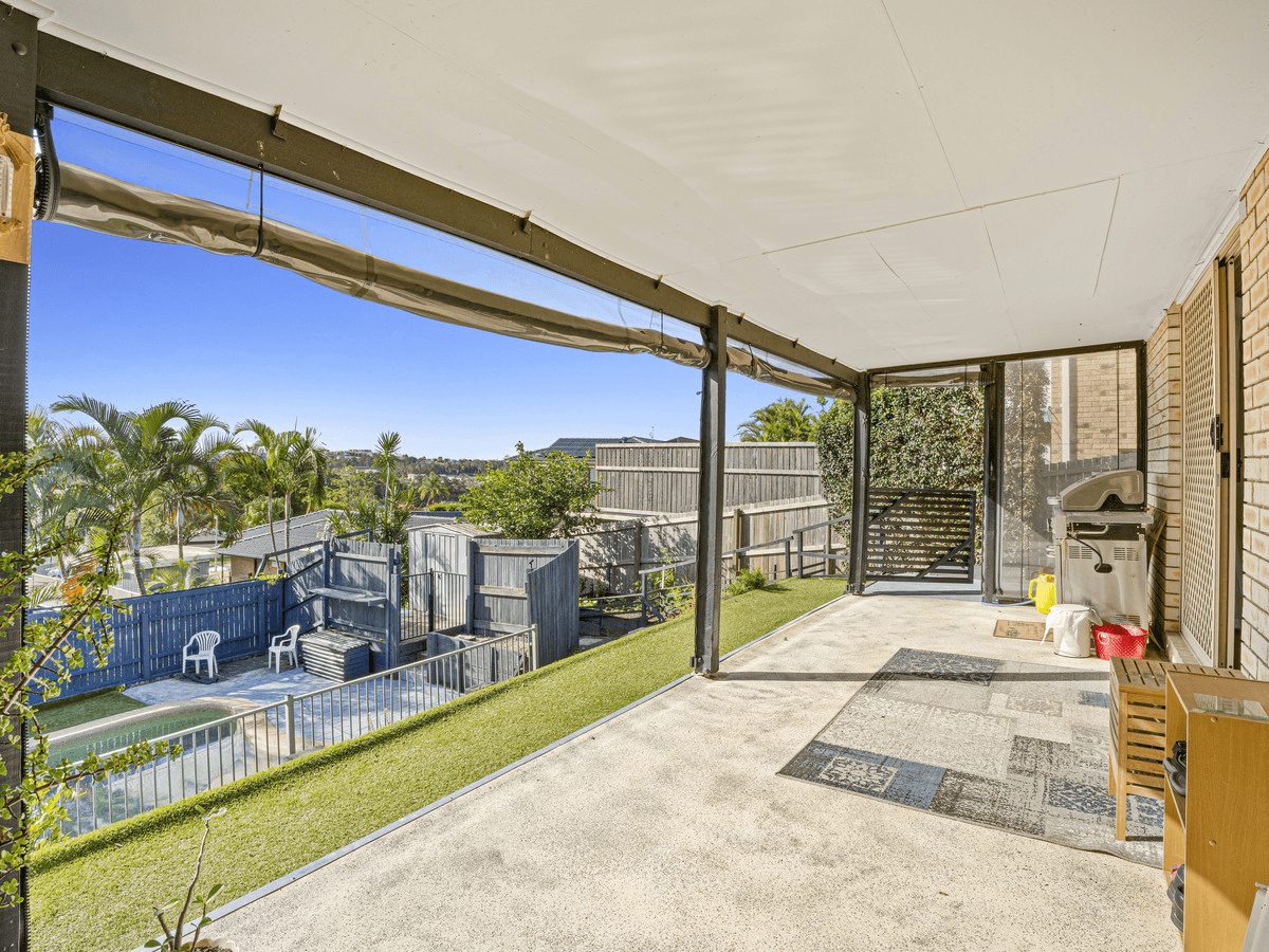 8 Convery Crescent, HIGHLAND PARK, qld 4211