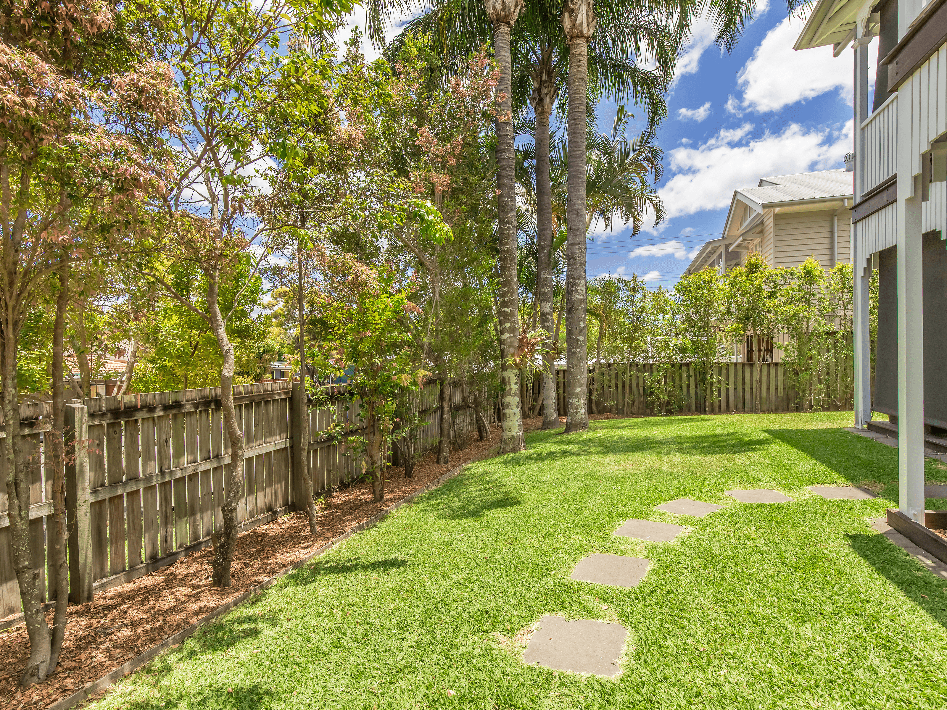 39 Sydney Street, LABRADOR, QLD 4215