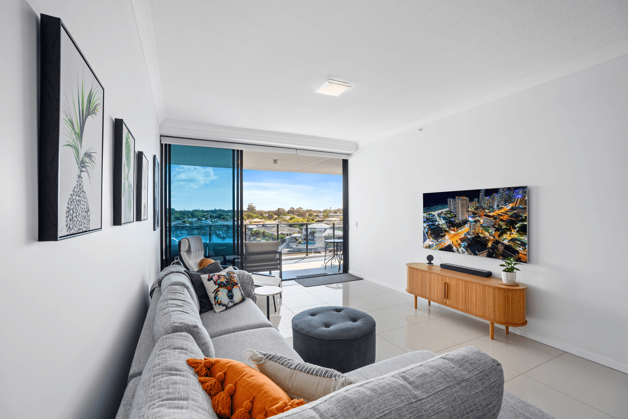 1303/5 HARBOUR SIDE Court, BIGGERA WATERS, QLD 4216