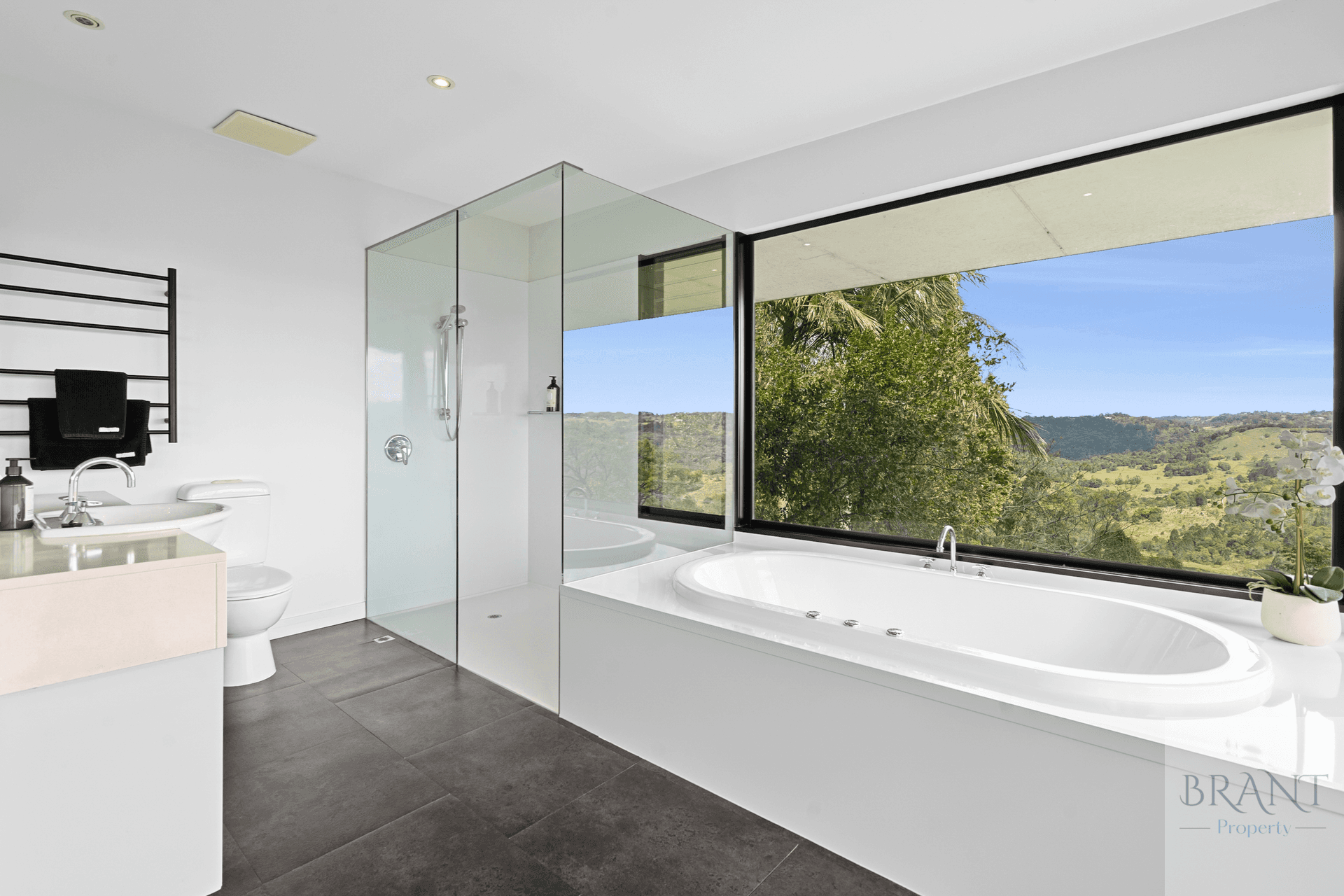 67 Mill Hill Road, Montville, QLD 4560