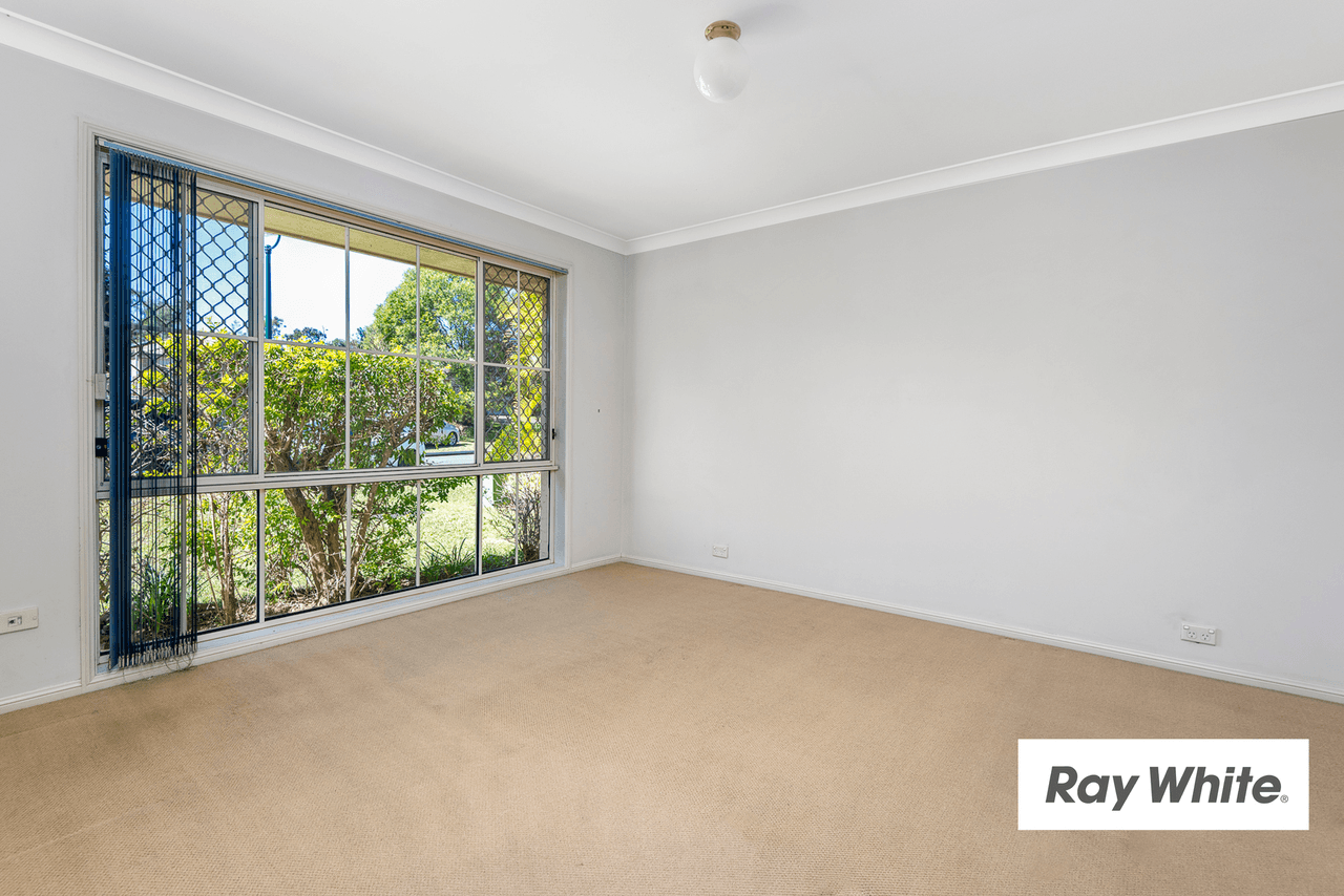 15 Treeline Place, DURACK, QLD 4077