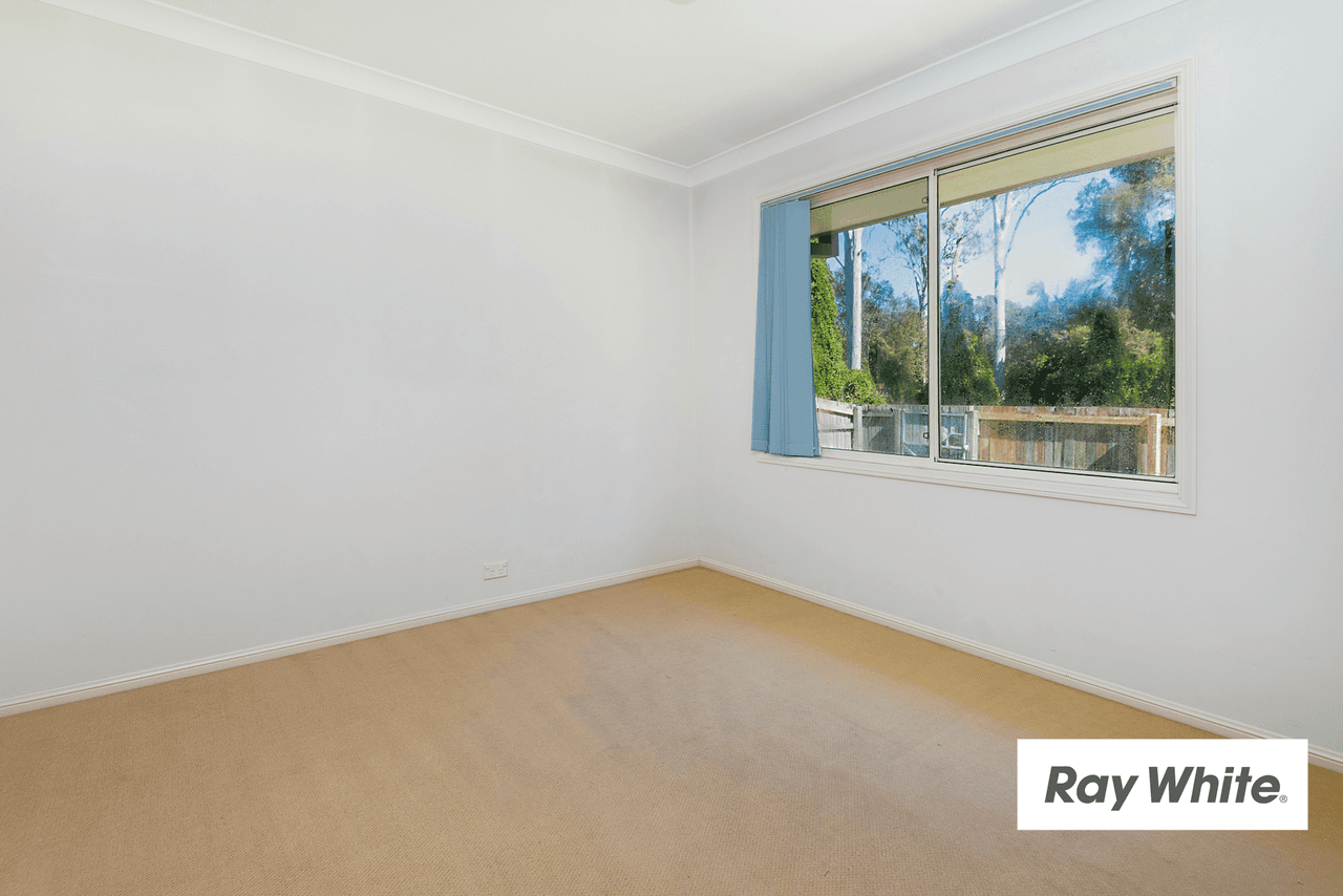 15 Treeline Place, DURACK, QLD 4077