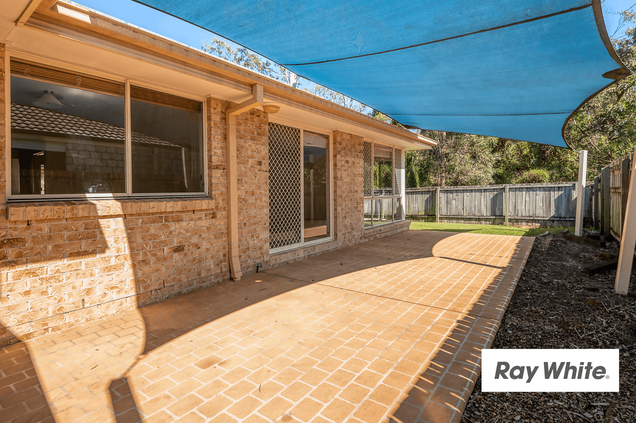 15 Treeline Place, DURACK, QLD 4077