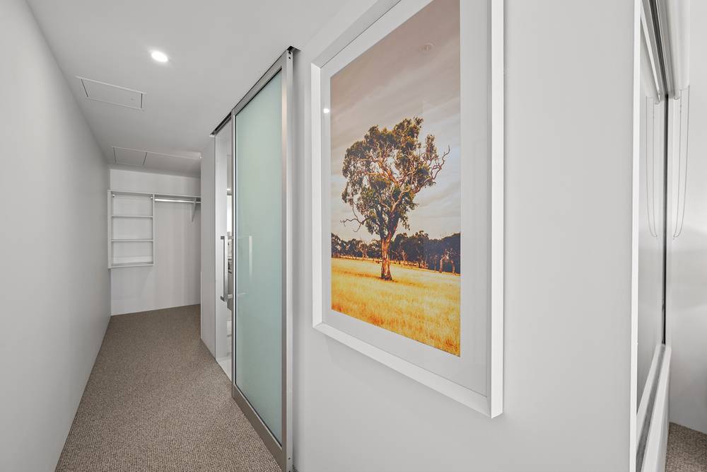 2425/9 Ferny Avenue, SURFERS PARADISE, QLD 4217