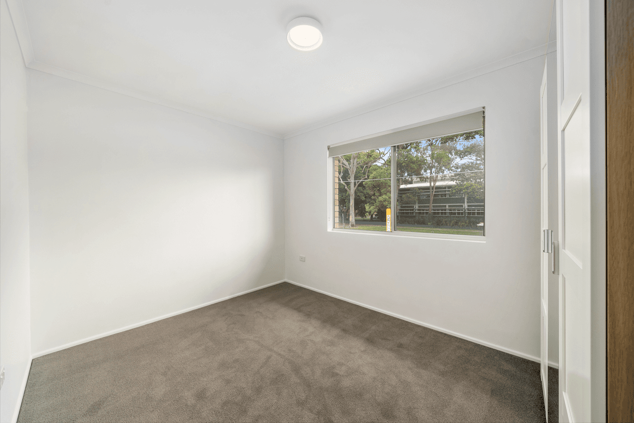 4/486 Oxley Avenue, REDCLIFFE, QLD 4020