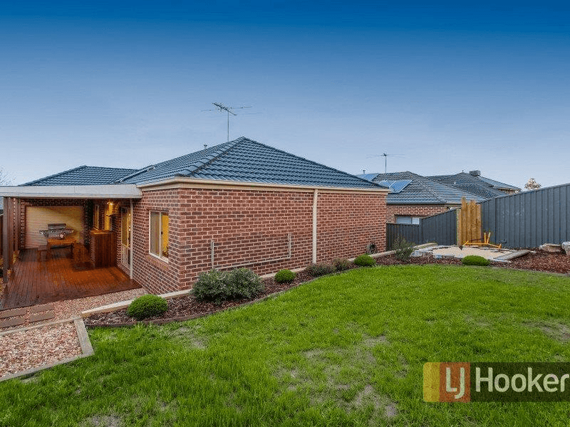 5 Perry Court, PAKENHAM, VIC 3810